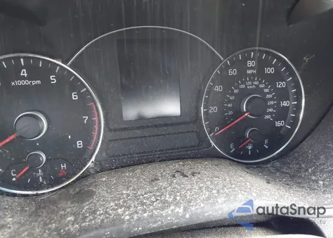 2017 Kia Forte Lx z USA, uszkodzony, nr VIN 3KPFK4A77HE062425